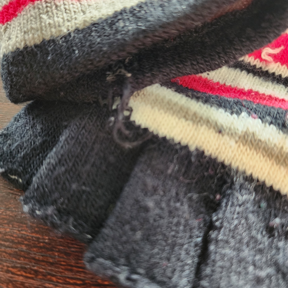 Colorful Striped Teenagers Mittens - Picture 7 of 8